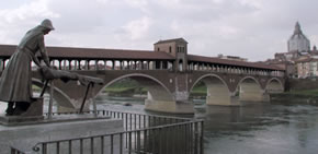 Pavia, monumento alla lavandaia